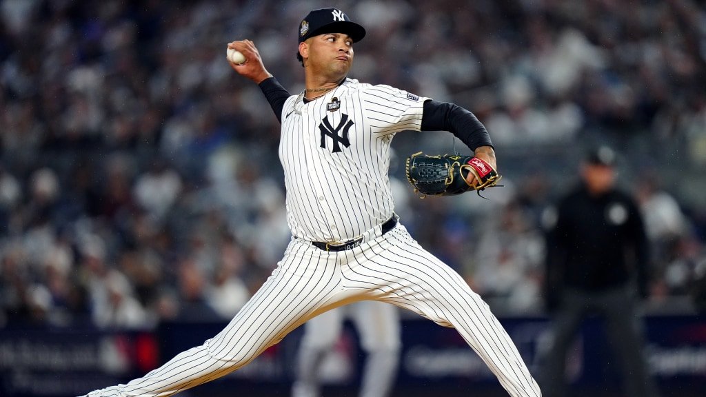 Luis Gil queda fuera de la rotación inicial de los Yankees para la temporada 2026
